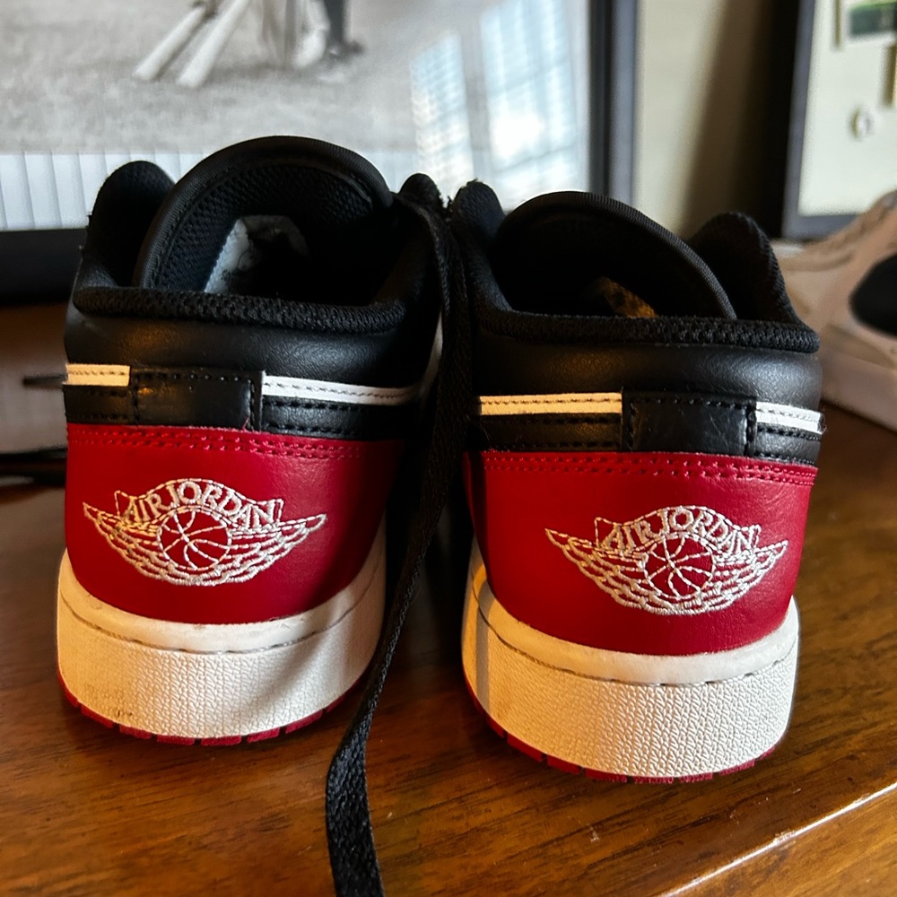 Nike Air Jordan Kids Black, Red & White Low-Top Sneakers